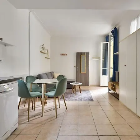 Superbe Vieux 1 Min A Pied De La Апартаменты